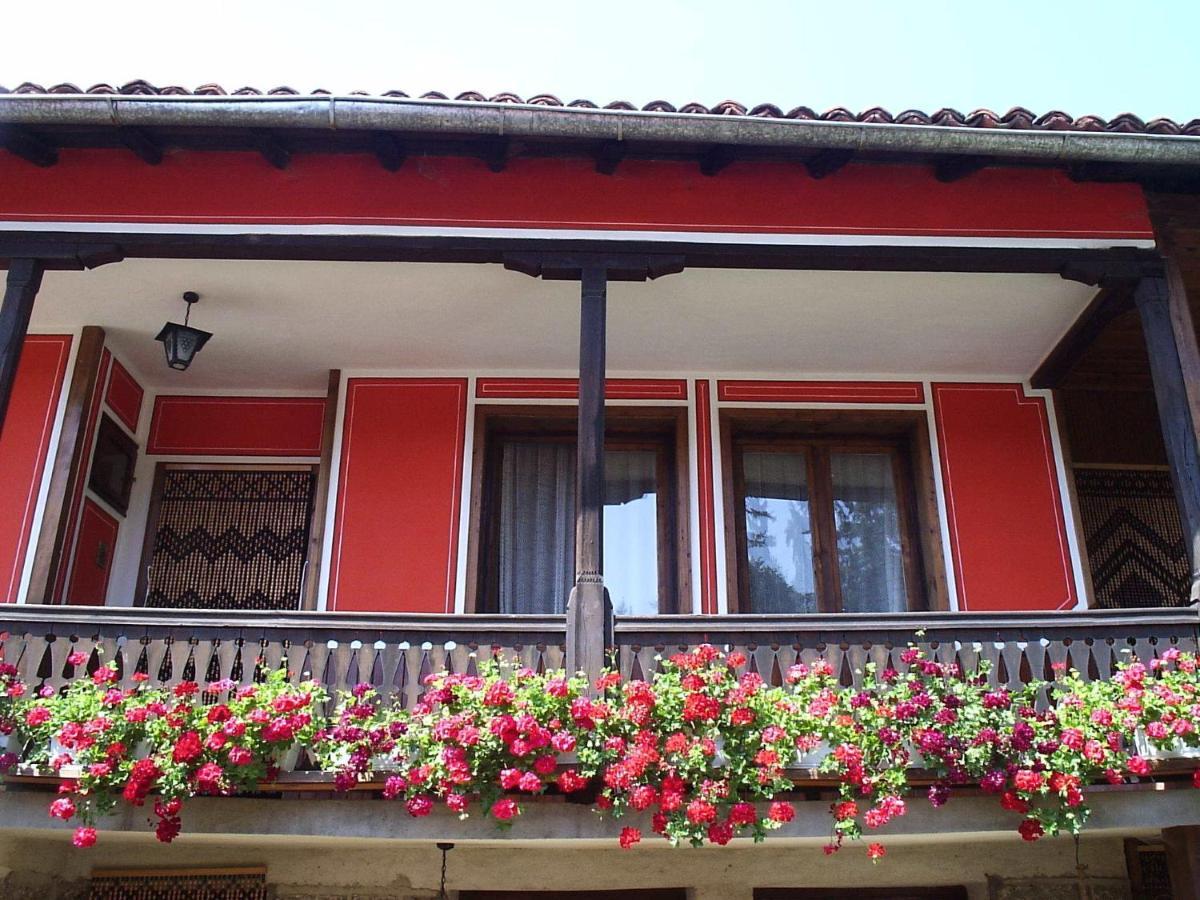 Guest House Astra Kopriwschtiza Exterior foto