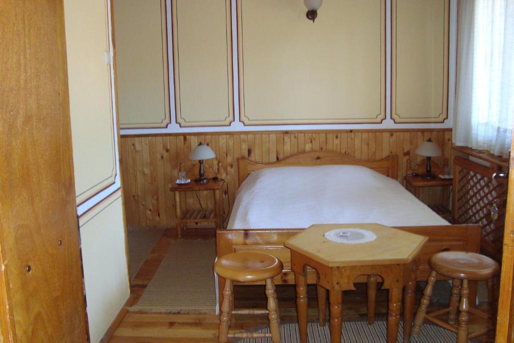 Guest House Astra Kopriwschtiza Zimmer foto