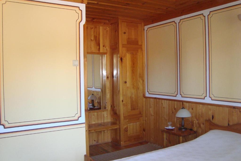Guest House Astra Kopriwschtiza Zimmer foto